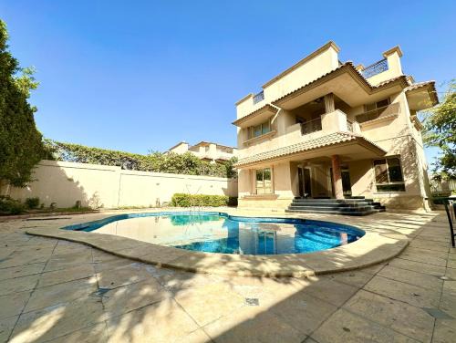 Sheikh Zayed City Villa | Royal City Villa in Sheikh Zayed: A 10/10 Stay Awaits
