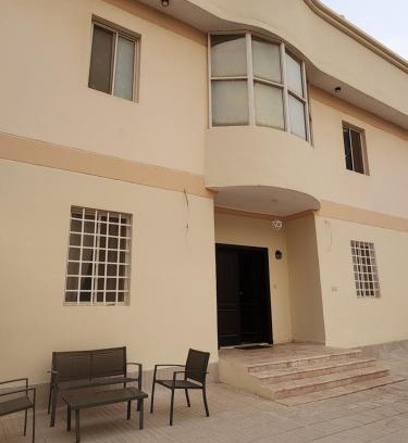 Al Kura Apartment | قصر الهدوء