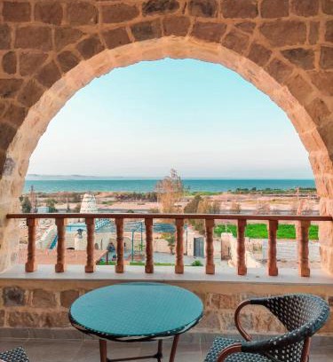 Tunis Village Hotel | Discover Comfort at كمبوند قرية تونس with Pool & Pet-Friendly Options