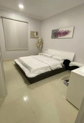 Medina Apartment | Modern Apartment Steps from the Prophet's Mosque for 5 Guests
