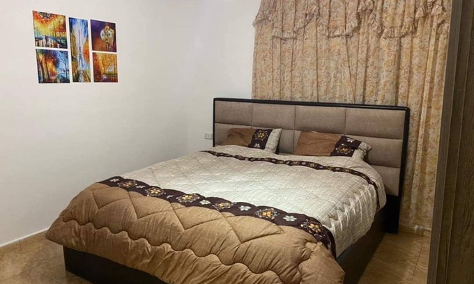 Seeb Ski Chalet | Discover مزرعه الاحلام: Family-Friendly Retreat with Pool
