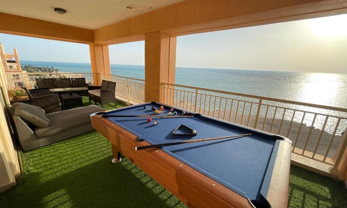 Bay La Sun Apartment | Discover Nefertiti: Oceanfront Family Retreat in Al-Bahr