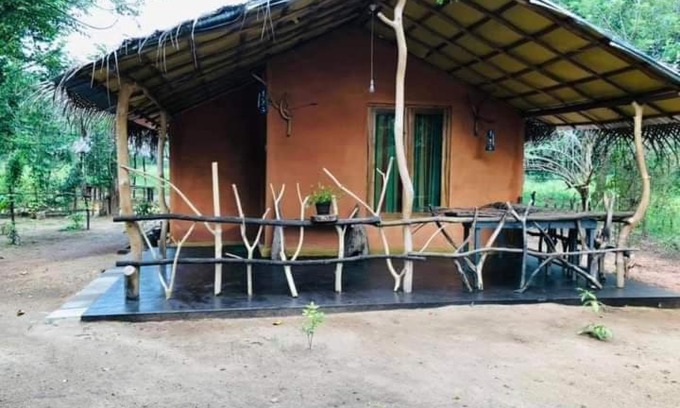 Mihintale House | Relax at Kelewa Eco Resort - Pet and Child Friendly Retreat