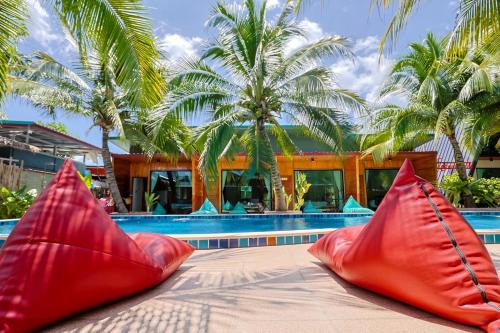 Sichon Resort | Inviting KINJO PARK RESORT with Pool and Family Amenities