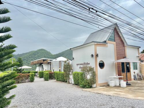 Chiang Khan Other | Relax at ดูดาวแคมป์ริมโขง with a Hot Tub & Family Fun