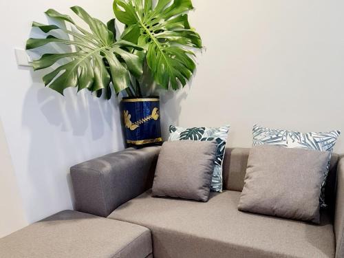 Kram Apartment | Beachfront Bliss at Mantra Condo Rayong with Pool & Breakfast