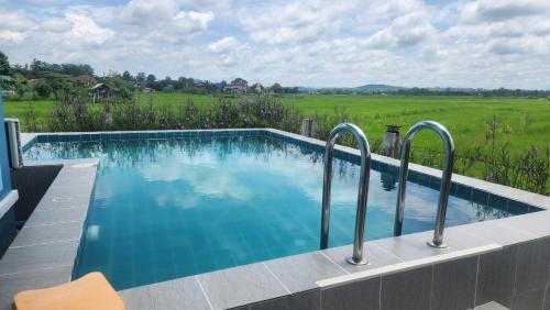 Nan Villa | Idyllic บ้านกลางนาพูลวิลล่า: 9/10 Rated, Pet-Friendly Stay