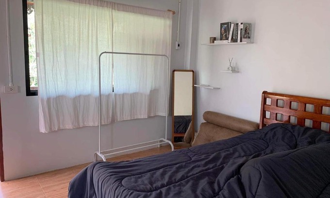 Phunphin House | Discover บ้านต้นยางคาเฟ่: 10/10 Rated Homestay Experience