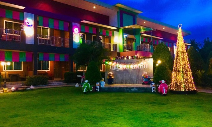 Sattahip Hotel | Experience บ้านทิพรัตน์ สัตหีบ with Ocean View & Pool