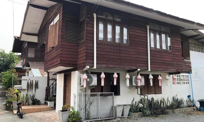 Nan House | Discover บ้านน่านโฮมสเตย์: Pet-Friendly & Family-Vibes