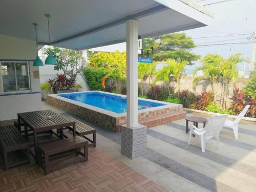 Pak Nam Pran House | Experience บ้านพิม: Family-Friendly with Oceanfront Bliss