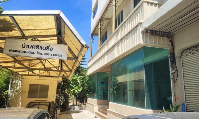 Bang Na Apartment | Cozy บ้านศรีแบริ่ง with Family-Friendly Amenities