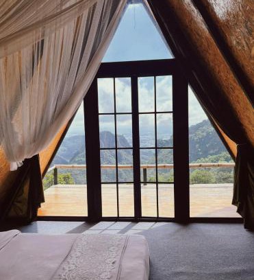 Mae Sai Villa | Experience Bliss at บ้านหิ่งห้อยผาหมี with Hot Tub Amenities
