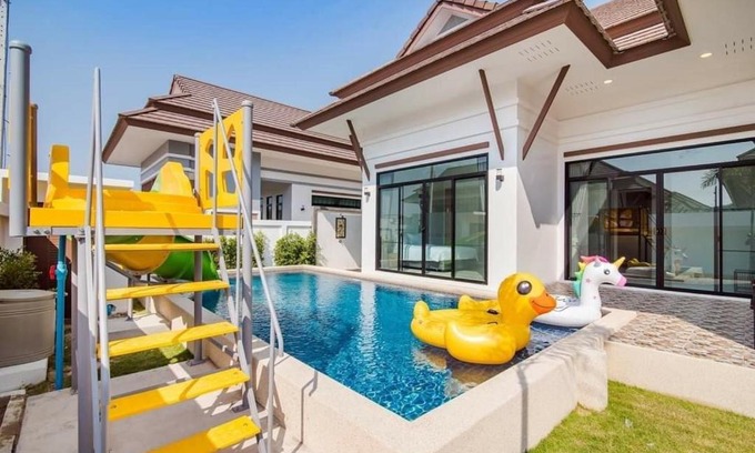 Hua Hin Resort | Exceptional Stay at บ้านอิ่มสุข พลูวิลล่า ชะอำ