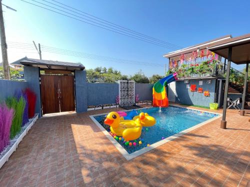 Kao Yai Villa | Indulge in Prathong Pool Villa: Family-Friendly Retreat