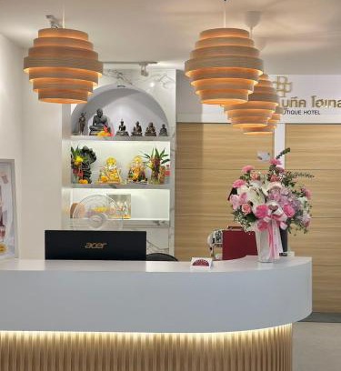 Thap Put Hotel | ปิกรพลอย บูทีค โฮเทล PIKORNPLOY Boutique Hotel