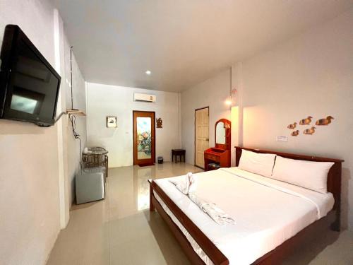 Khlong Thom Resort | Family-Friendly Getaway at พิณทอง รีสอร์ท - Rated 8.7/10