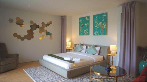 Bang Na Villa | Relaxing Pool Villa in Bangkok with Pet-Friendly Amenities