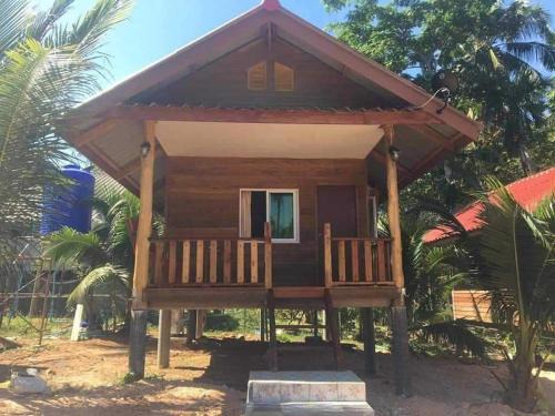Ko Yao House | Family-Friendly Fadel Bungalow: A Pet-Lover's Retreat