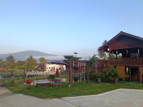 Chom Thong House | Pet-Friendly Muanjai Punsuk Homestay with Hot Tub