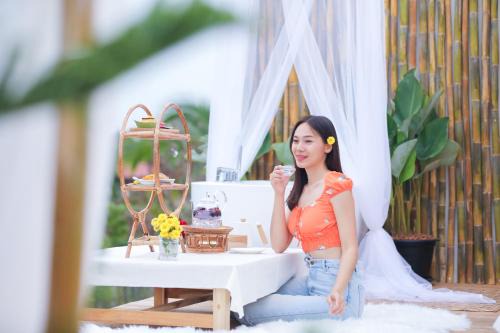 Pua Other | Experience Bliss at Long Non Na with Breakfast & Hot Tub