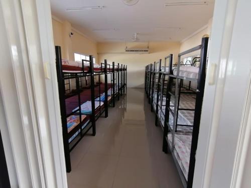 Nakhon Nayok Hotel | Discover Arm Thong Conference Center with Pool & Dining