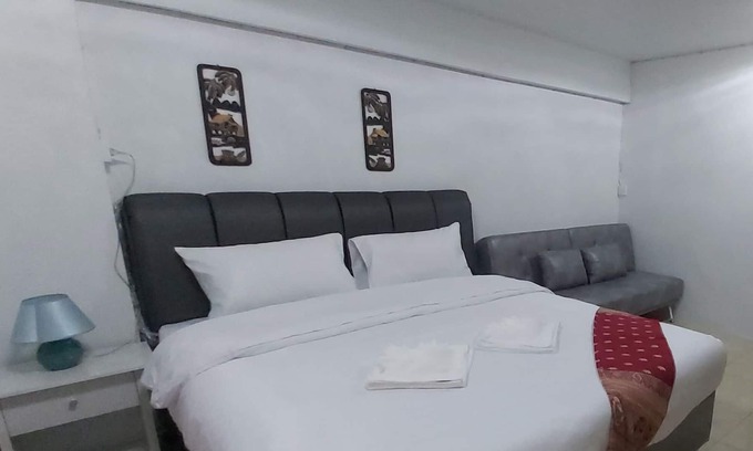 Huai Khwang Condo | ห้องทับทิม (the center town)