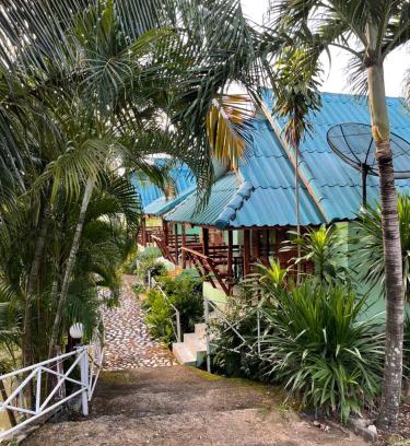 Nakhon Thai Hotel | Pet Friendly Phet Resort: Family-Friendly Amenities Await