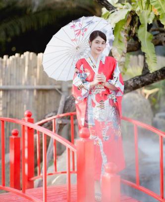Prasaeng House | Experience Ryokan Park Resort: Family-Friendly Stay Awaits