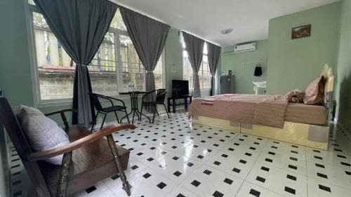 Nong Chok Hotel | Pet-Friendly Getaway at เอ็มยูโฮมรีสอร์ท with Breakfast