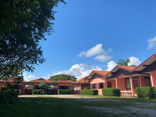 Fang House | Family-Friendly Stay at Pothong Rimtung Hotel - Rated 9/10