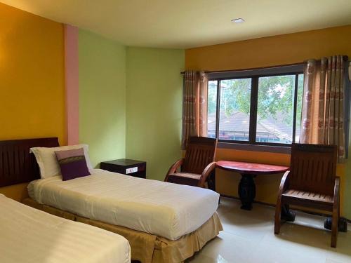 Phaya Yen Hotel | Budget-Friendly Stay at โรงแรมมวกเหล็กเกสท์อินท์