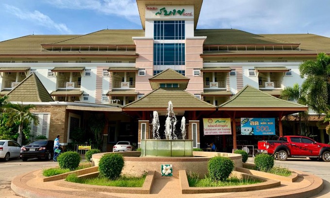 Nakhon Ratchasima Hotel | Comfortable Stay at โรงแรมสบายโฮเทล โคราช with Hot Tub