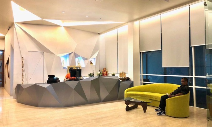 Songkhla Hotel | Discover โรงแรมโกลว์ รัตนา เพลส: 4-Star Family Retreat