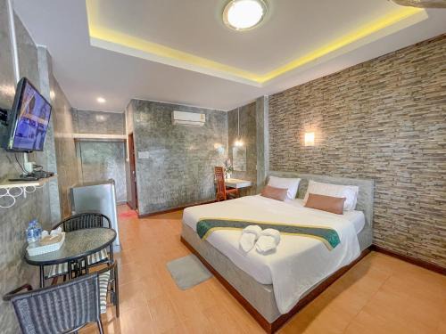 Ban Wang Hom Hotel | Kid-Friendly Retreat at Tony Hotel with Great Reviews!