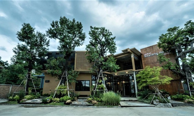 Tha Talat Hotel | Discover Boarding House: Guest Rated 8.4/10 Comfort