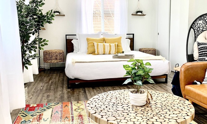 Scenic Heights Apartment | Boho Chic Retreat with Skylights & Fast Wifi - 9/10 Rated