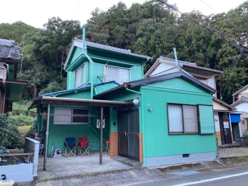 Kushimoto Apartment | Cozy おばあちゃんち: Family-Friendly Escape Awaits You