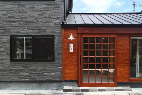 Akune Apartment | Family-Friendly Stay at お宿ととと with Hot Tub Access