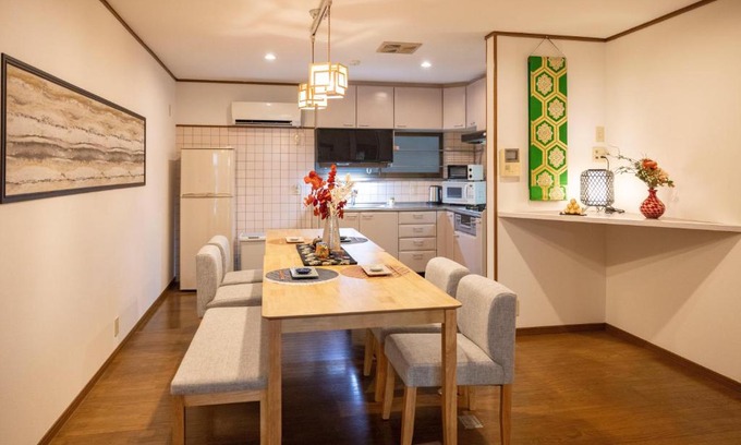 Tanimachi House | Explore からから - Self Check-In with Family-Friendly Amenities