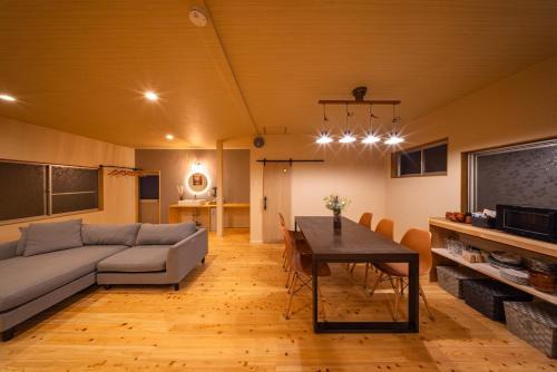 Onomichi Apartment | しななみのお宿茜