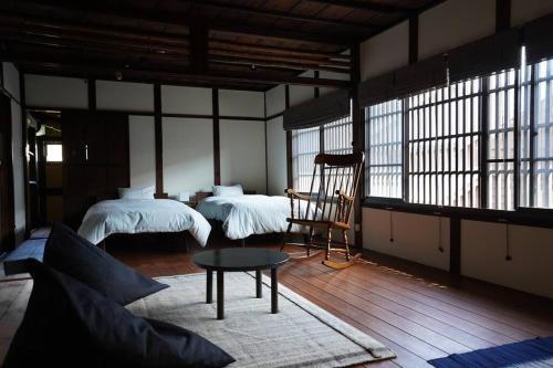 Midori Ward Apartment | Experience Shibori Dyeing at Historic MADO Inn