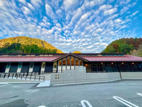Asakura Hotel | Cozy Stay at ほうしゅ楽舎: Family-Friendly Retreat
