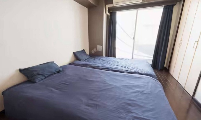 Chuo Apartment | Convenient Access: 5-Min Walk to Honmachi Station!