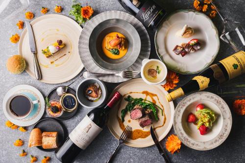 Munakata Hotel | Relax at Auberge Quatre Saisons Munakata with Hot Tub & More