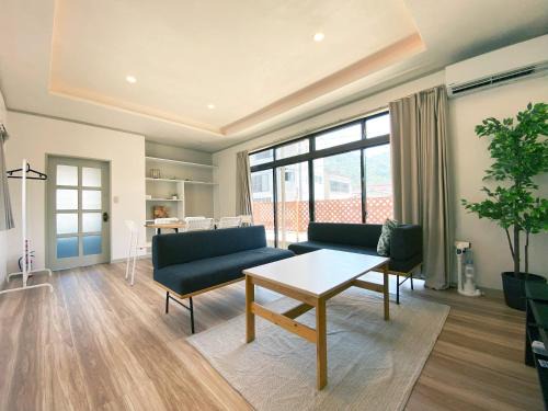 Tsuruoka House | Family-Friendly Comfort at カモゲストハウス - Rated 8.6/10