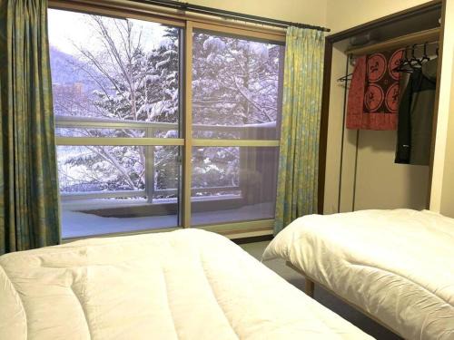 Minami Apartment | Discover コンドミニアム定山渓307: Family-Friendly Retreat