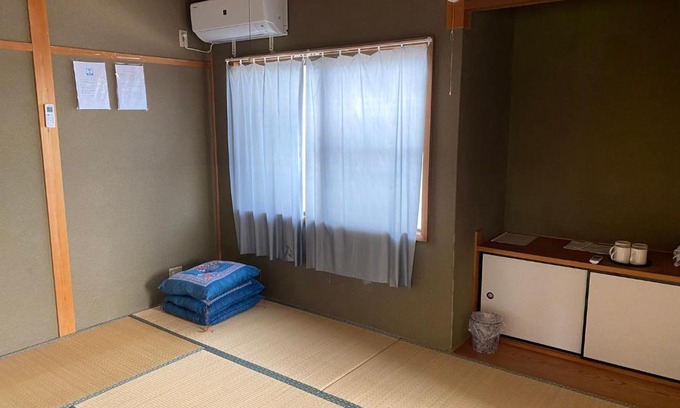 Gifu Apartment | Stylish Guesthouse with 24/7 Supermarket Nearby