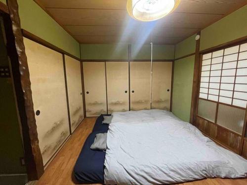 Kiho-cho Apartment | Discover シングウノイエ: Family-Friendly Retreat Near Nature