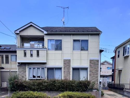 Chiba Apartment | Family-Friendly Space at 浜幕張 with Kitchen Amenities